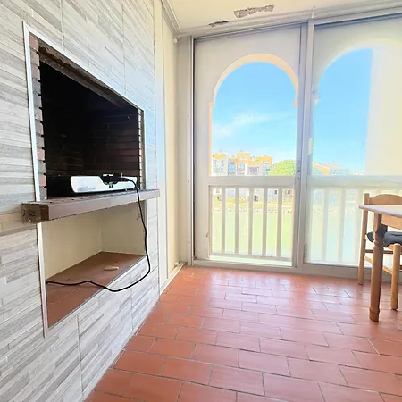 Apartment 6 Pers Clim,piscine,parking,2 Balcons *
