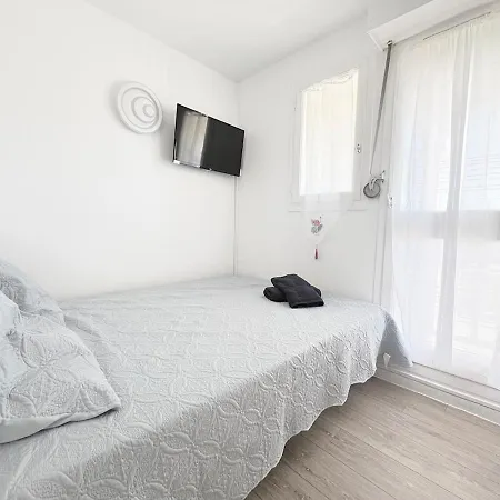6 Pers Clim,piscine,parking,2 Balcons * Le Barcarès