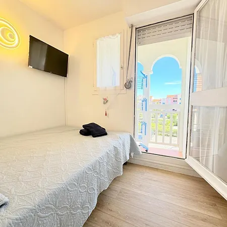 6 Pers Clim,piscine,parking,2 Balcons * Le Barcarès