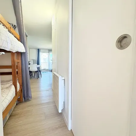 Apartmán 6 Pers Clim,piscine,parking,2 Balcons *