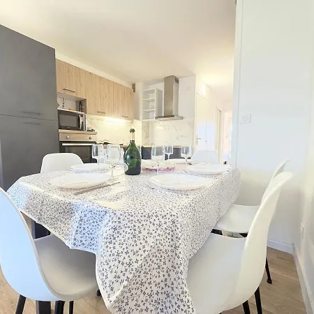6 Pers Clim,piscine,parking,2 Balcons * Le Barcarès