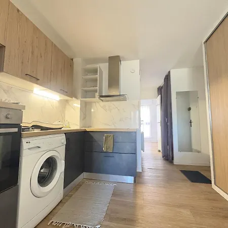 Apartmán 6 Pers Clim,piscine,parking,2 Balcons